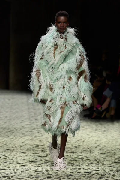 Look 42